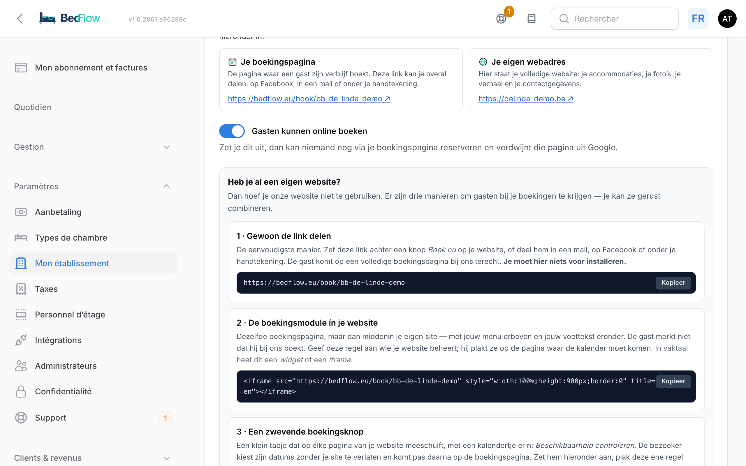 La section Site web & page de réservation avec les enregistrements DNS et la checklist