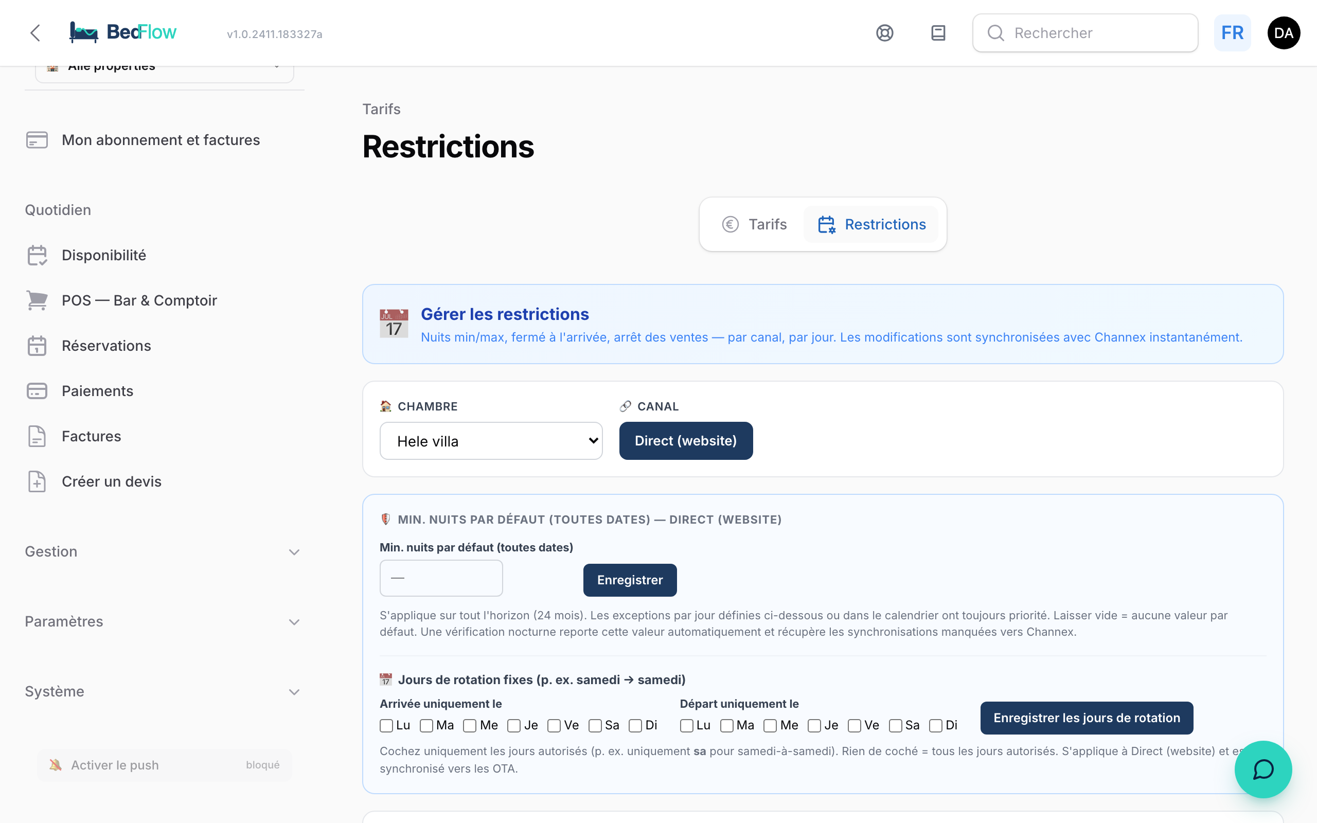 La page Restrictions avec sélecteur de chambre et de canal, min. nuits par défaut et jours de rotation fixes